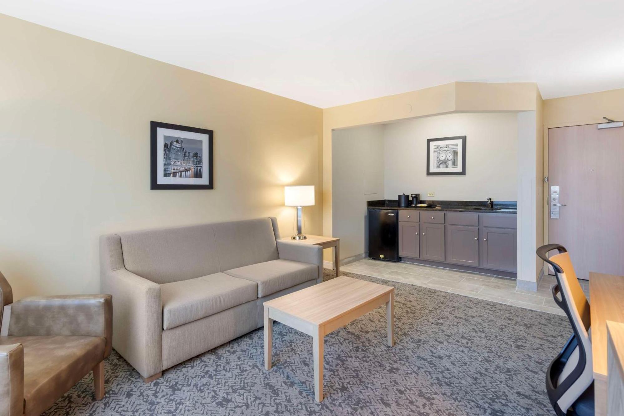 Best Western Glenview - Chicagoland Inn And Suites Eksteriør billede